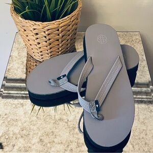 NWOT Simply Southern Half-Form Flip-Flops